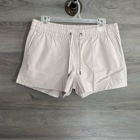 Vuori Womens Ripstop Shorts - Picture 1 of 7